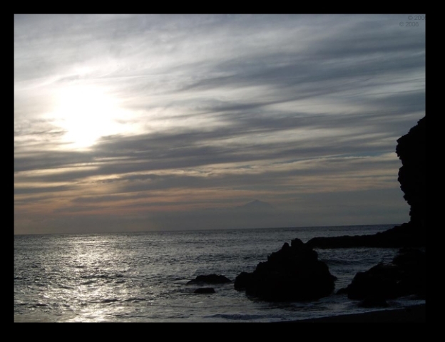 602x457 pixels (140K)